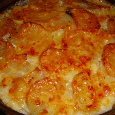 Aunt Freddie's Potato Casserole****