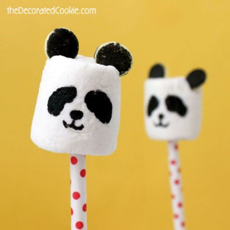panda marshmallow pops