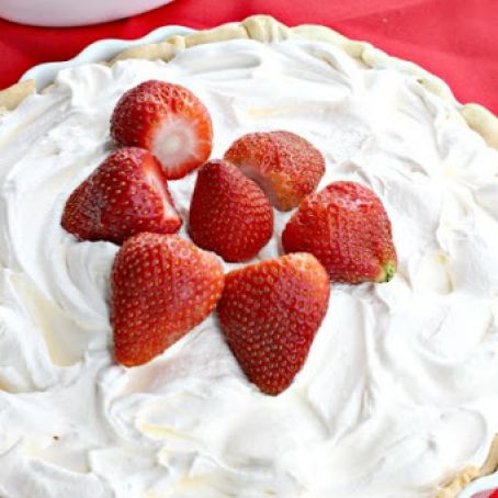 Strawberry Cream Pie - Can't Stay Out of the Kitchen