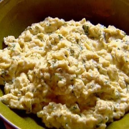 Slow-Cooked Scrambled Eggs with Green Herbs