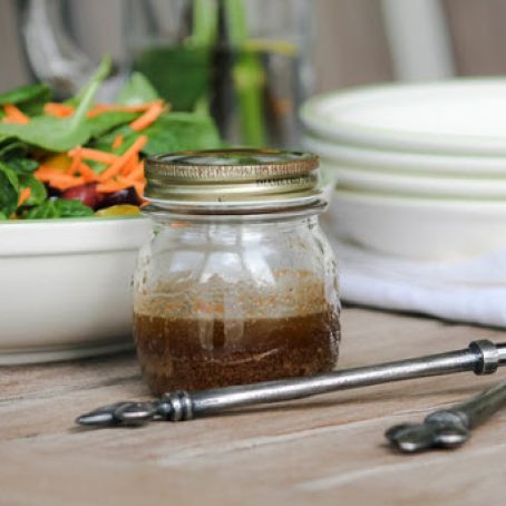 Balsamic Vinaigrette with Nutritional Yeast