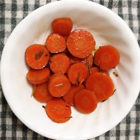 Maple Glazed Carrots with Coconut Oil