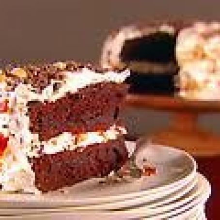 Hazelnut Crunch Cake with Mascarpone and Chocolate