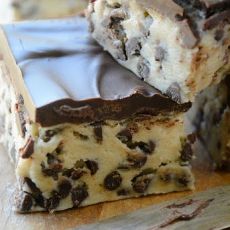 No Bake Chocolate Chip Cookie Dough bars