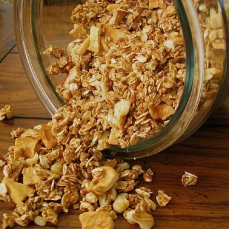 Apple Cinnamon Granola
