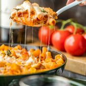 CHICKEN PARMESAN PASTA RECIPE (ONE PAN)