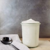 sour cream - cashew sour cream - vegan