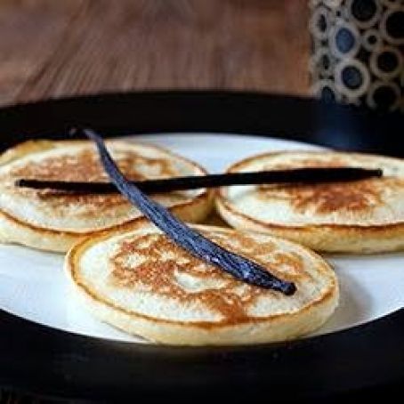 Vanilla Bean Buttermilk Pancakes