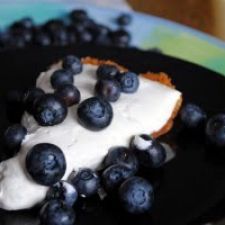 Low-Fat No-Bake Blueberry Cheesecake