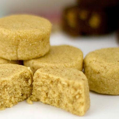 Low Carb PB Protein Pucks