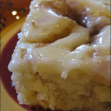 Cinnamon Roll Cake