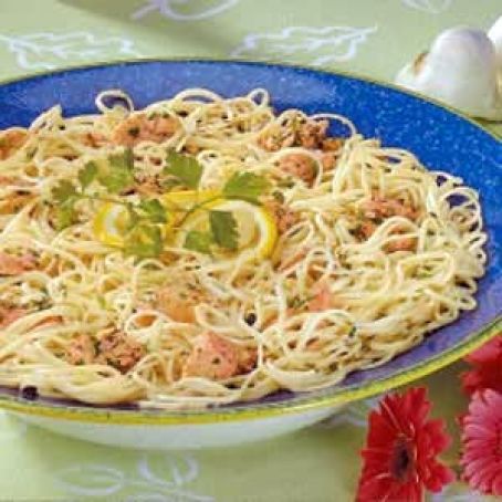 Garlic Salmon Linguine