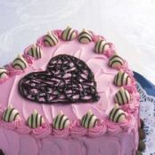 HERSHEY'S HUGS & KISSES Valentine's Cake