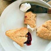Nutmeg-Scented Scones
