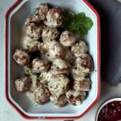 Swedish Meatballs with Cranberry Sauce