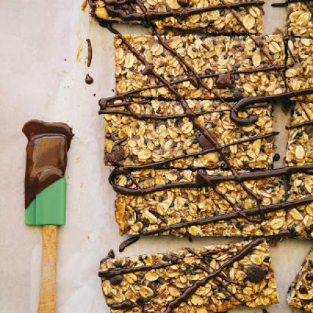 Banana Bread Granola Bars