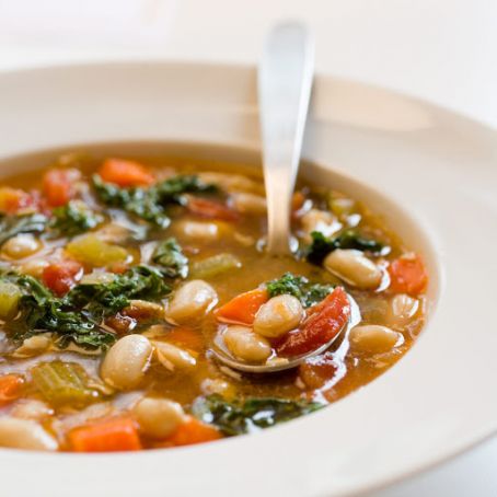Hearty Tuscan Bean Stew
