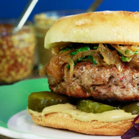 Bratburgers with Onions