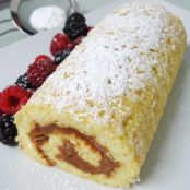 Dulce de leche jelly roll (Pionono de manjarblanco)