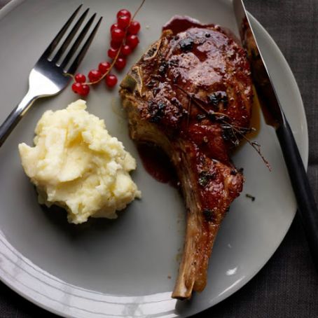 Pan-Roasted Veal Chops with Cabernet Sauce