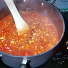 NaNa Wanda’s Chili with Corn Muffins and Hot Pepper Jelly (debora j.)