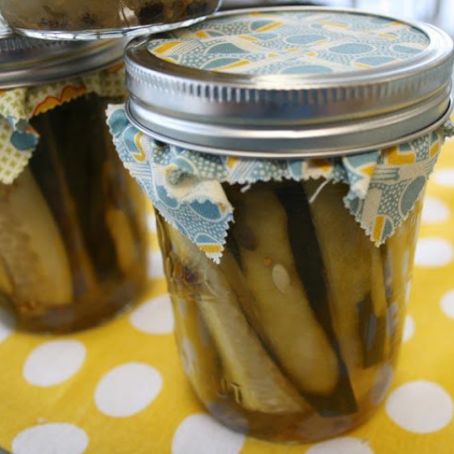 Sweet Dill Refrigerator Pickles