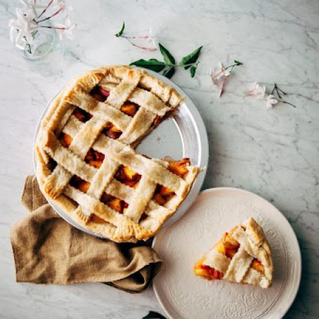 Bourbon and Brown Sugar Peach Pie