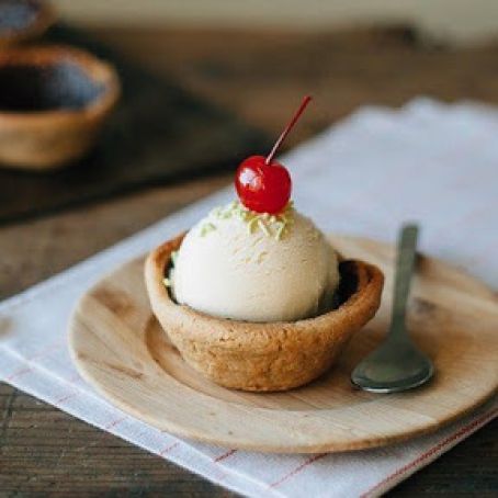 Peanut Butter Cookie Bowls