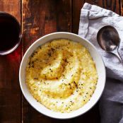 Creamy Grits with Goat Cheese and Scallions