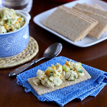 Low-Fat Chicken Salad Recipe with Curry & Apricots