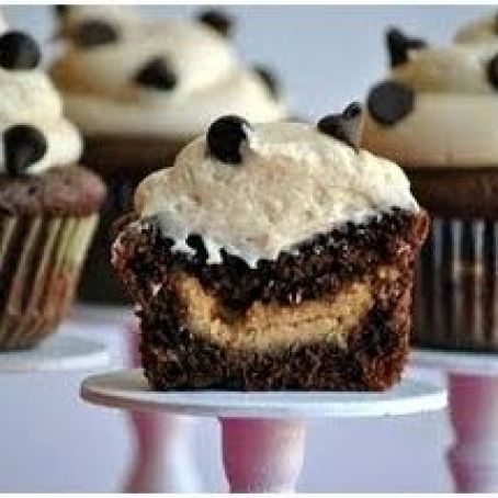 Peanut Butter Chocolate Cupcakes