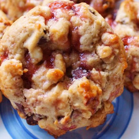 Raspberry White Chocolate-Minnie's Bakeshop Cookies Disney