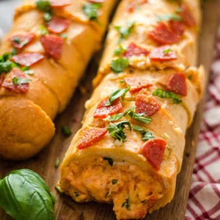 PEPPERONI PIZZA STUFFED GARLIC BREAD