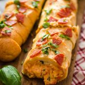 PEPPERONI PIZZA STUFFED GARLIC BREAD
