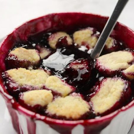 Blackberry Cobbler with Bisquick
