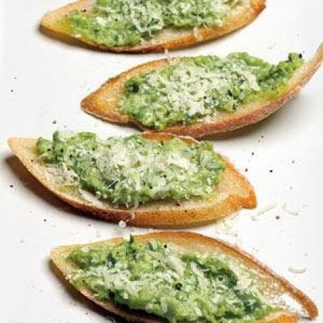 Sweet Pea and Ricotta Crostini Recipe | Real Simple Recipes