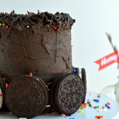 Oreo Birthday Cake