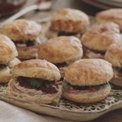 Biscuits (Puff Pastry) with Ham and Chutney