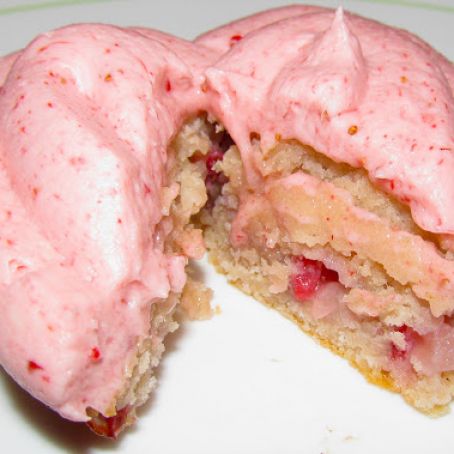 Kristen's Strawberry Cupcakes
