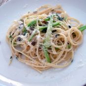 Linguine with zucchini, capers, lemon, pine nuts and herbs