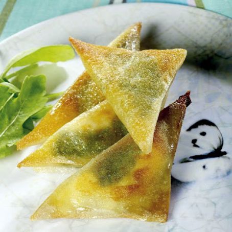 Fresh Goat Cheese Samosas with Arugula and Sun-dried Tomatoes