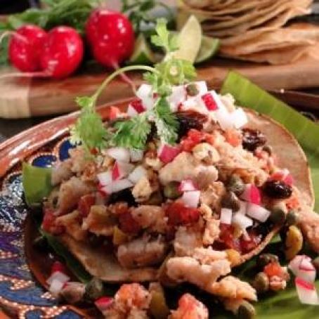 TOSTADAS CON MINILLA DE PESCADO