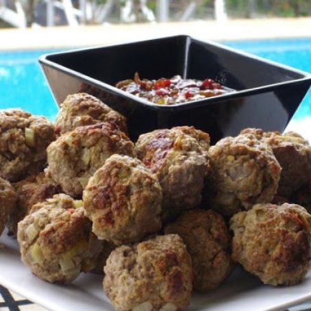 Spicy meatballs with savoury jam