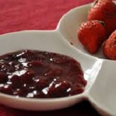 Strawberry Balsamic Cranberry Sauce