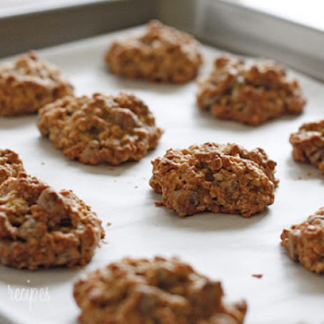 Low Fat Chewy Chocolate Chip Oatmeal Cookies