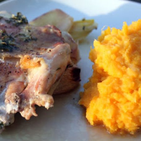 ROAST CHICKEN WITH ROSEMARY ON AN ONION BED WITH SMASHED BUTTERNUT SQUASH AND POTATOES