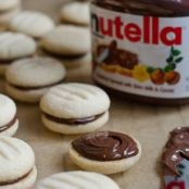 Nutella Sandwich Cookies (a.k.a Yo-yos)
