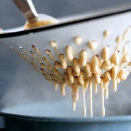 COLANDER SPAETZLE
