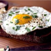 PORTOBELLO & FRIED EGG PANINO