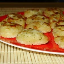 Parmesan Onion Party Puffs